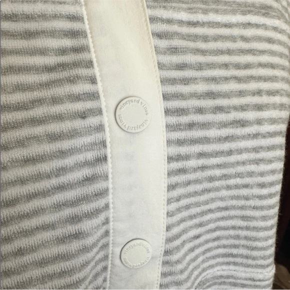 Vineyard Vines Terry Cloth Shep Shirt Striped Gray Pullover Snap Buttons Size M - Picture 5 of 15